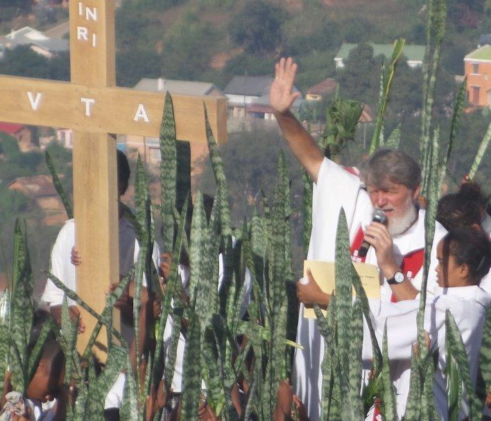 Palm Sunday of the Lord’s Passion  2015- Les Rameaux à Akamasoa 2015- Domingo de Ramos- Palmsonntag 2015- Вербное воскресенье